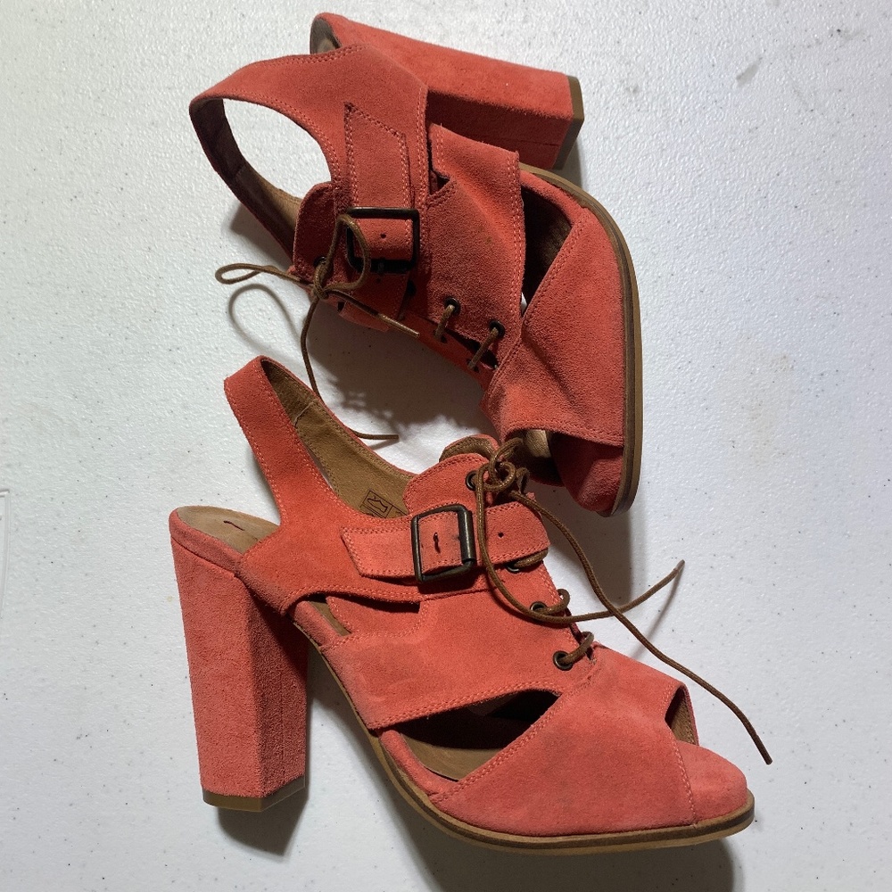 Anthropologie Shoes Schuler & Sons Philadelphia in size 38 Coral